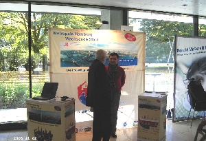 Galerie Bezirksversammlung Eimsb�ttel verleiht den B�rgerpreis 2006 anzeigen.